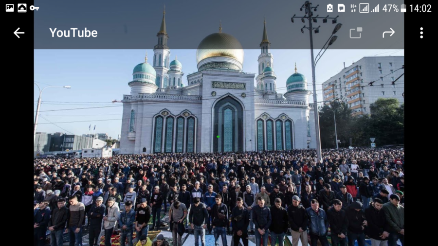 Когда будет ураза в 2025 году. Московская Соборная мечеть намаз. Ураза-байрам 2022 Москва. Ураза Соборная мечеть Красноярска.